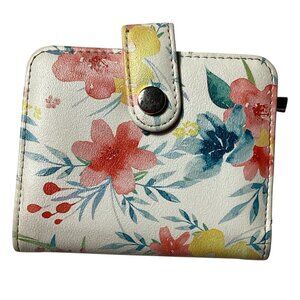 Time & Tru: Compact Clutch Wallet With a Snap Closure, Size 4.2x3.4x0.3 Inches